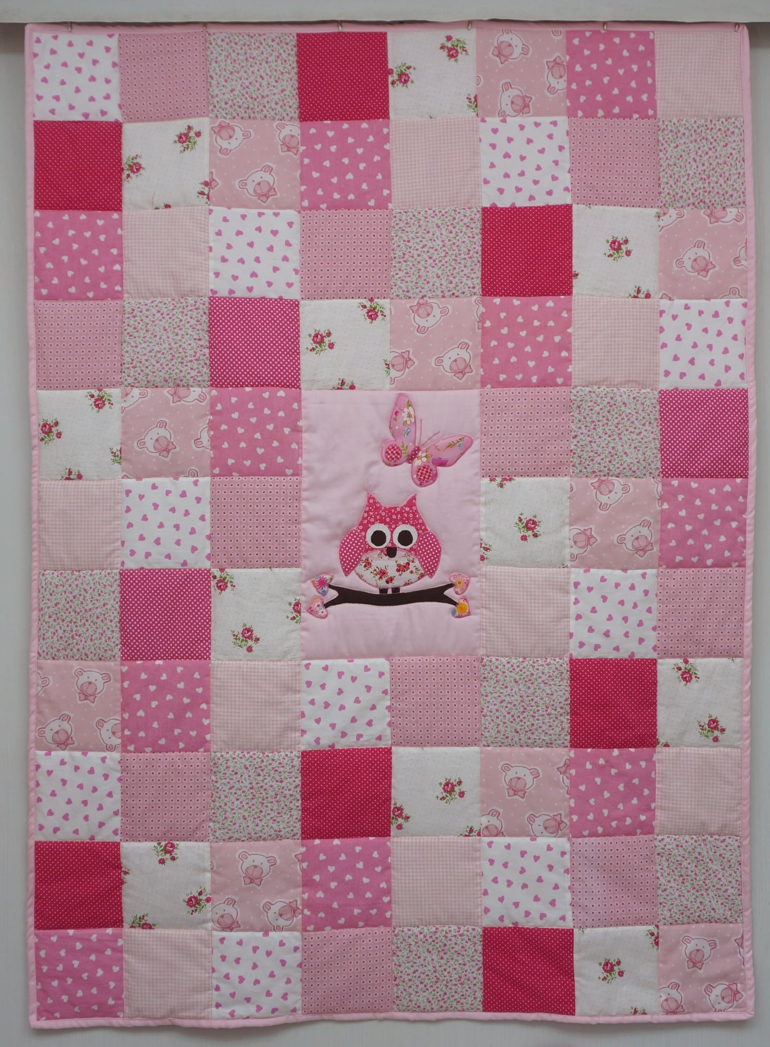 Children's patchwork quilt with Owl (150 x 110 cm) pink
